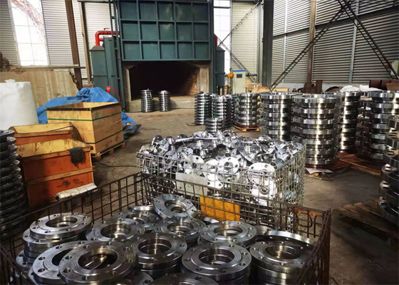 PN16 PN40 فولاد کربنی فلنج کلاس 2500 Q235 گردن جوش بلند